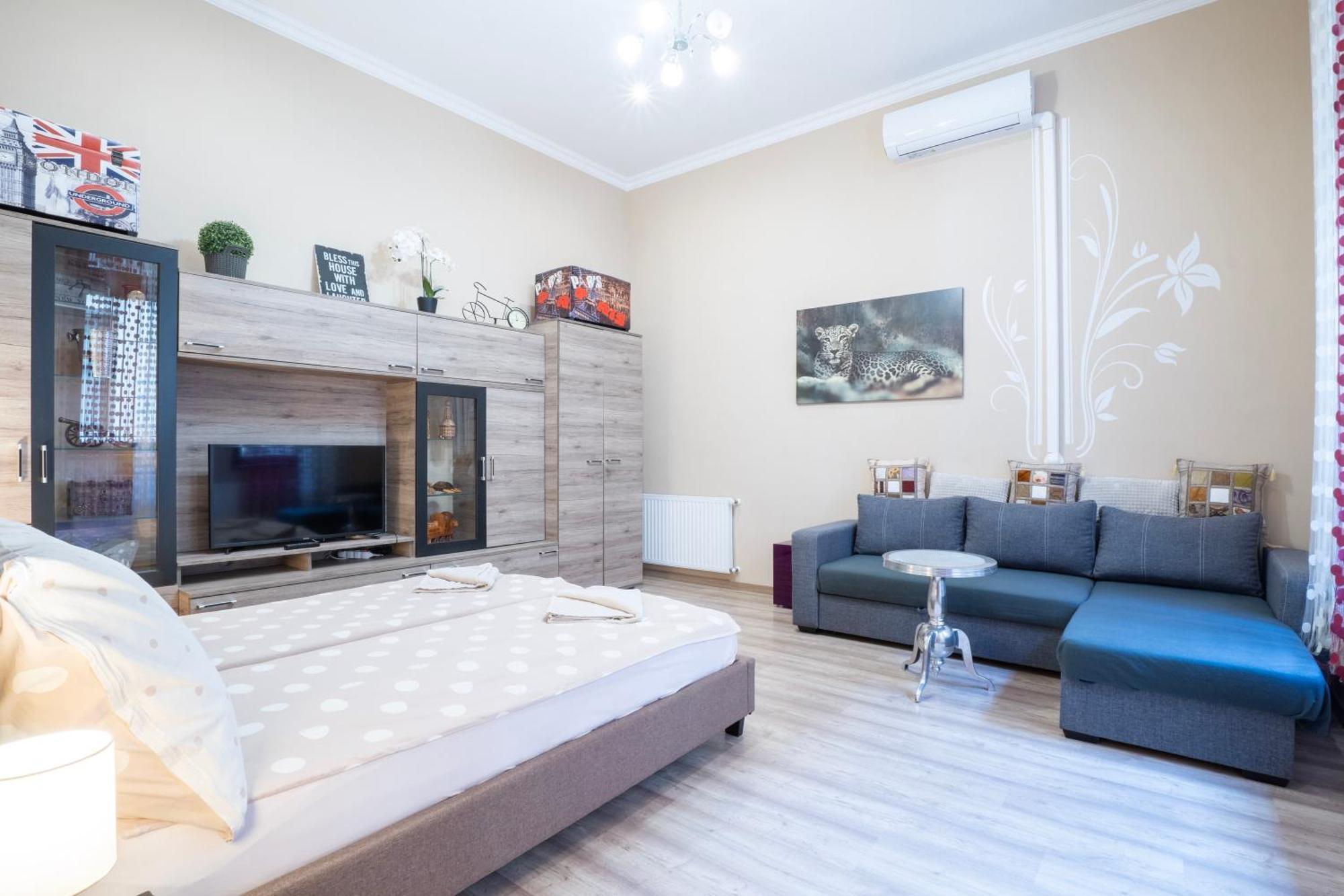 Apartment Near Opera In Downtown בודפשט מראה חיצוני תמונה