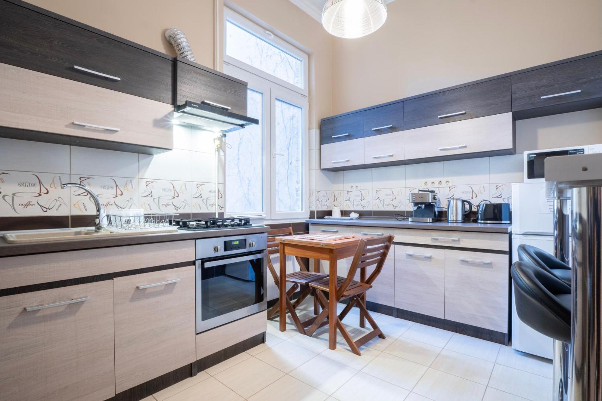 Apartment Near Opera In Downtown בודפשט מראה חיצוני תמונה